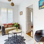 בית נופש 2 Bedroom Nice Home In Royan רויאן