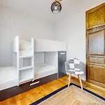 2 Bedroom Nice Home In Royan *