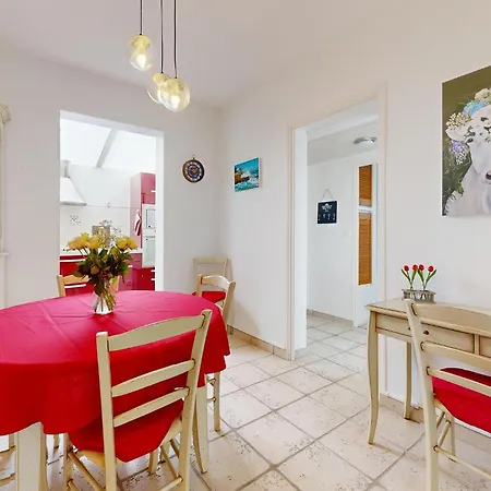 Vakantiehuis 2 Bedroom Gorgeous In