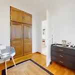 2 Bedroom Nice Home In Royan رويا