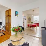 2 Bedroom Nice Home In Royan * رويا