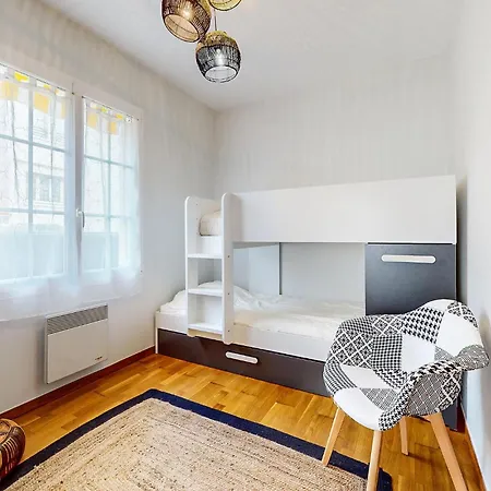 בית נופש 2 Bedroom Gorgeous In