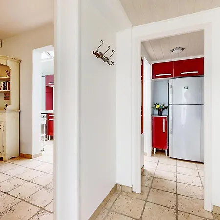 2 Bedroom Gorgeous In Casa de Férias Royan