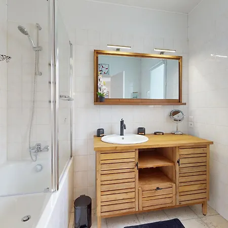 2 Bedroom Gorgeous In Ferienhaus