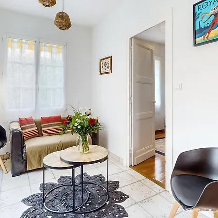 Casa de Férias 2 Bedroom Gorgeous In Royan