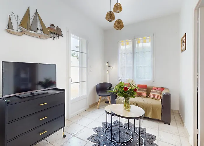 2 Bedroom Gorgeous In Casa vacanze