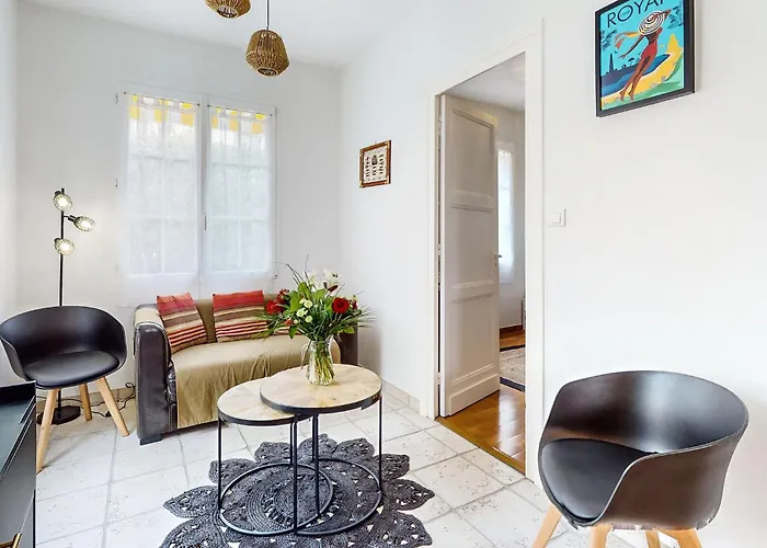Casa vacanze 2 Bedroom Gorgeous In Royan